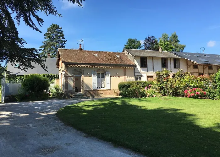 Château D'amécourt Couette-café Amécourt
