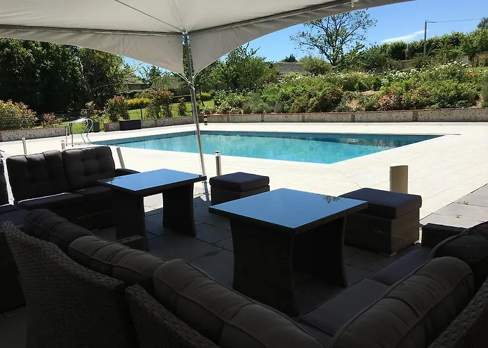 Couette-café Château D'amécourt Amécourt