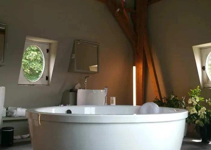 Couette-café Château D'amécourt *