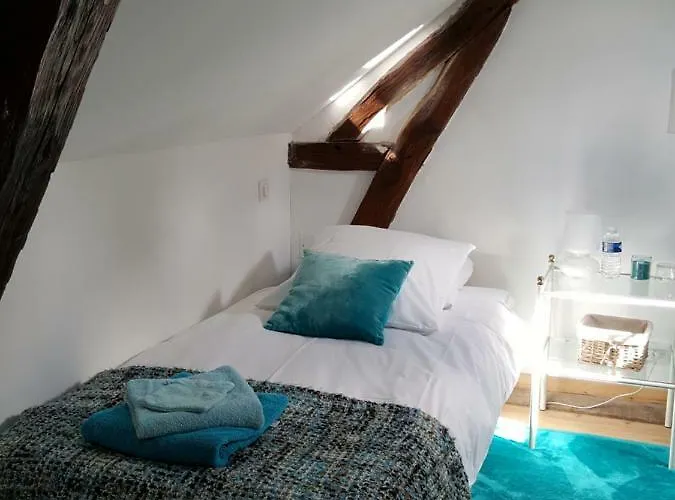 Château D'amécourt Couette-café *